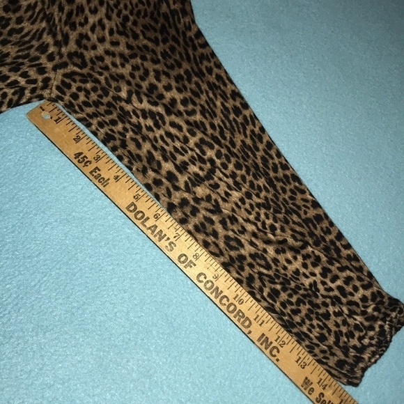 𝅺MICHAEL KORS peasant leopard print blouse long sleeves silky soft NEW size S - Picture 8 of 10